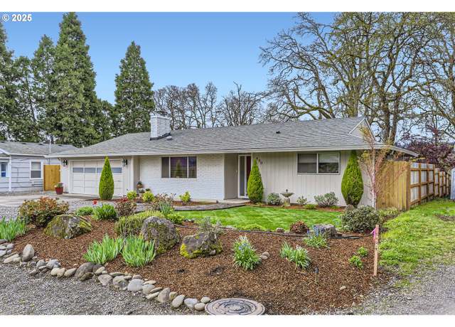 Property at 990 Beatrice Ave, Gladstone, OR 97027, 3 beds, 1.5 baths