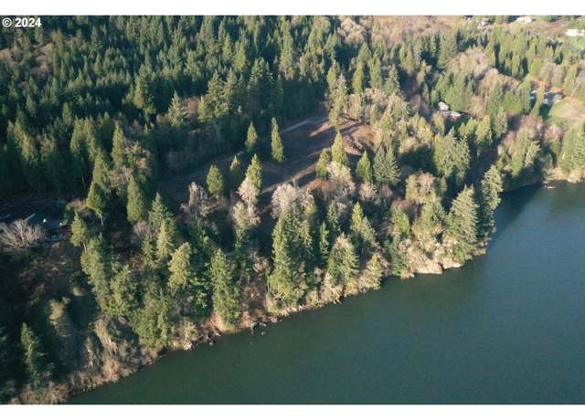 Property at 10 Edge Water Dr, Cathlamet, WA 98612