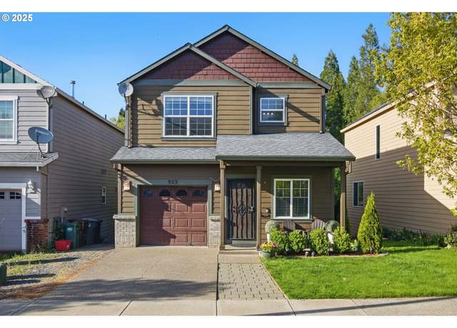 Property at 923 NW Viewpoint Pl, Hillsboro, OR 97124, 3 beds, 2.5 baths