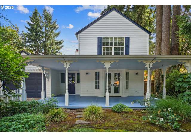 Property at 217 5th St, Lake Oswego, OR 97034, 3 beds, 2.5 baths