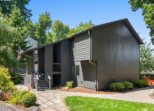 Property at 457 S Center St, Oregon City, OR 97045, 4 beds, 2 baths