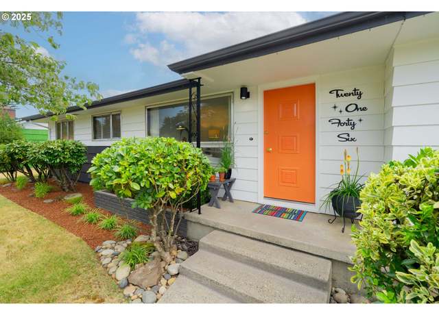 Property at 2146 SE 185th Ave, Gresham, OR 97233, 3 beds, 1.5 baths