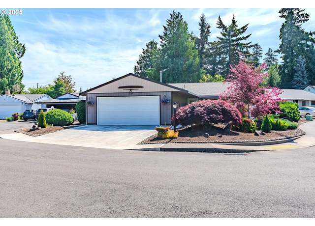 Property at 16688 SW Queen Anne Ave, King City, OR 97224, 2 beds, 2 baths