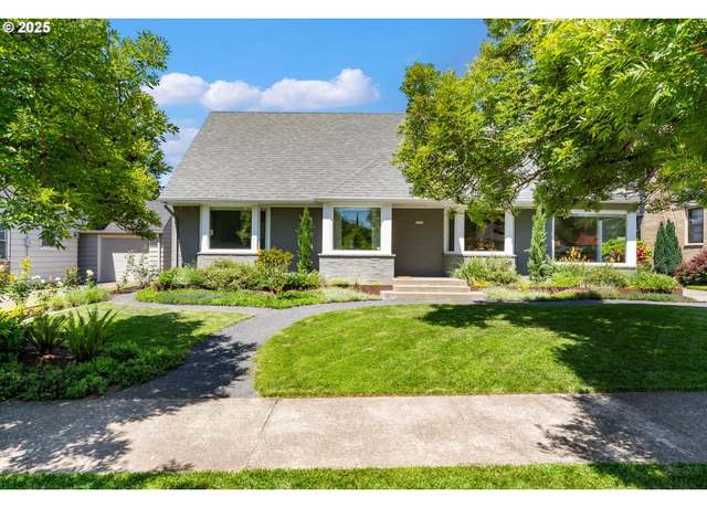 Property at 3601 SE Insley St, Portland, OR 97202, 4 beds, 2 baths