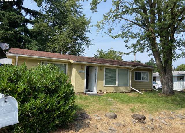 Property at 14407 SE Stephens St, Portland, OR 97233, 3 beds, 1 bath