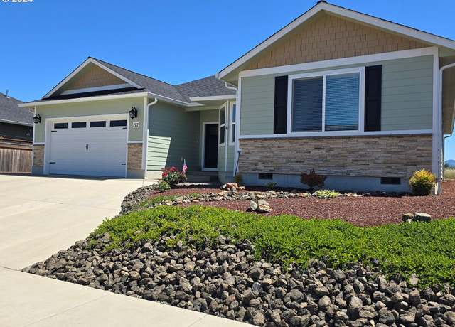 Property at 197 Wil Way, Winston, OR 97496, 4 beds, 2 baths
