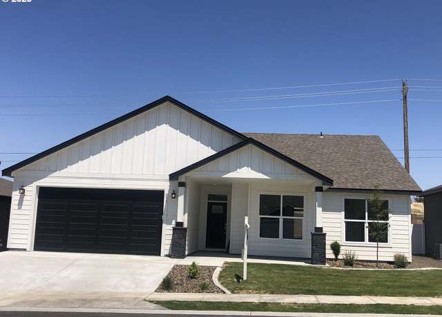 Property at 833 E Autumn Ave, Hermiston, OR 97838, 3 beds, 2 baths