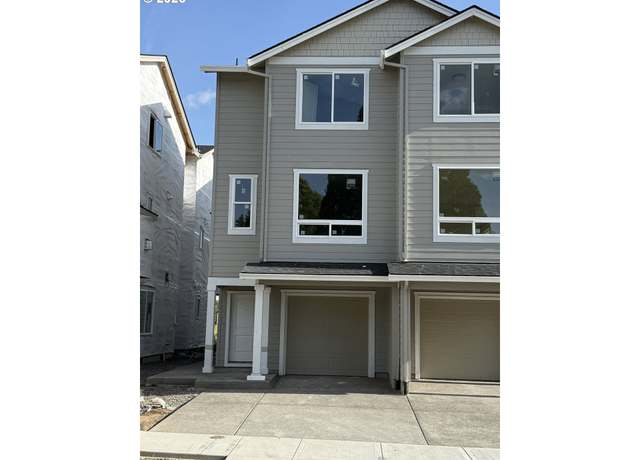 Property at 4652 SE 2nd St, Gresham, OR 97080, 4 beds, 3.5 baths