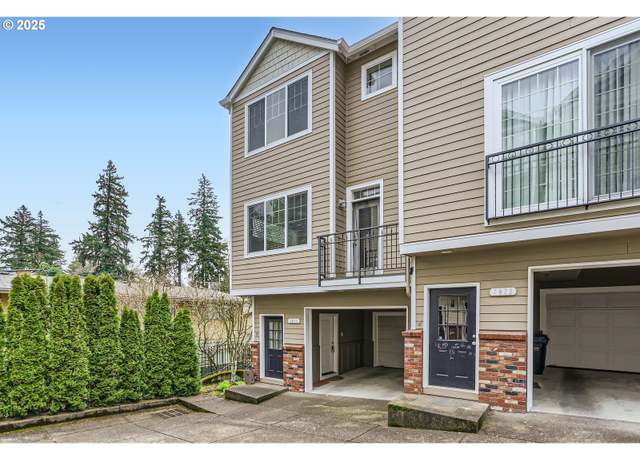 Property at 7876 SW 31st Ave #12, Portland, OR 97219, 2 beds, 1.5 baths