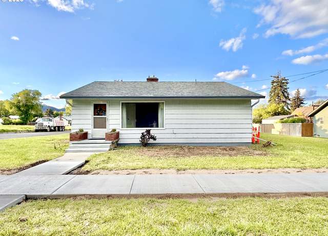 Property at 901 H Ave, La Grande, OR 97850, 2 beds, 2 baths