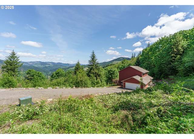 Property at 282 Karousel Ln, Washougal, WA 98671, 5 beds, 2.5 baths