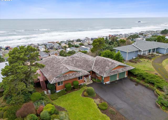 Property at 6421 NE Port Dr, Lincoln City, OR 97367, 4 beds, 4.5 baths