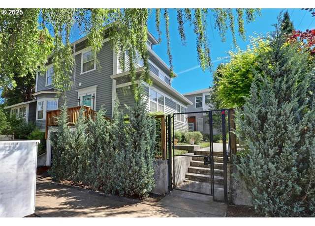 Property at 2805 SE Hawthorne Blvd Unit B, Portland, OR 97214, 1 bed, 1 bath