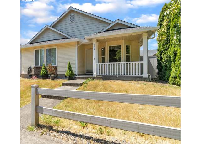 Property at 802 NW 20th Ave, Battle Ground, WA 98604, 3 beds, 2 baths