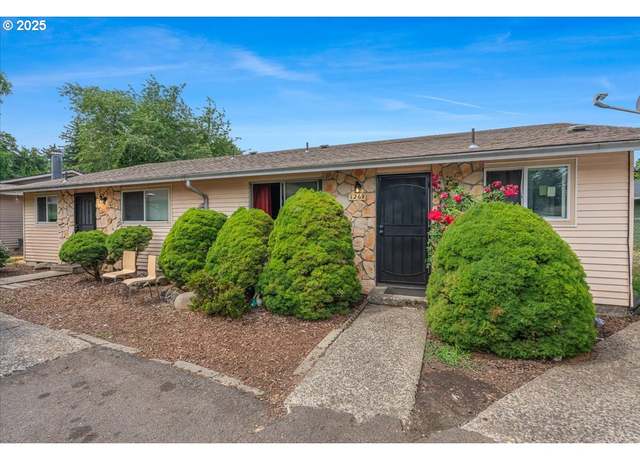 Property at 1267 NE 183rd Ave, Portland, OR 97230, 8 beds, 4 baths