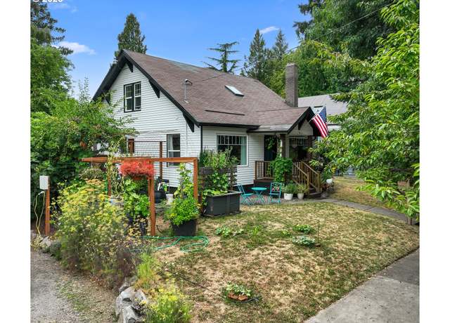 Property at 5445 SE 45th Ave, Portland, OR 97206, 4 beds, 4 baths