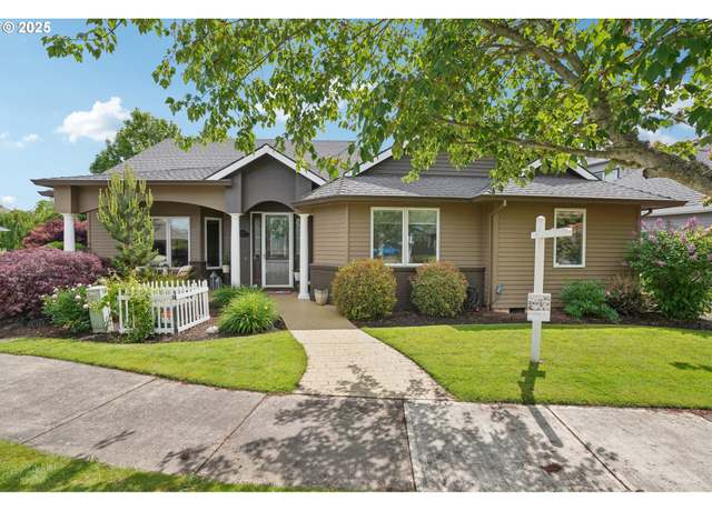 Property at 2516 Meridian Ct, Woodburn, OR 97071, 3 beds, 2 baths