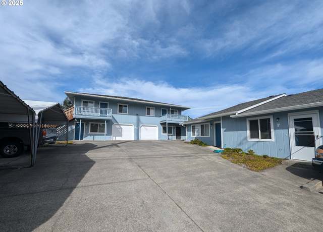 Property at 602 Easy St, Brookings, OR 97415, 12 beds, 6 baths