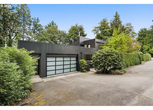 Property at 4191 SW Greenleaf Dr, Portland, OR 97221, 5 beds, 3.5 baths