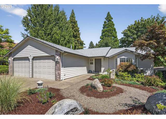 Property at 166 NW Cherry St, Dundee, OR 97115, 3 beds, 2 baths