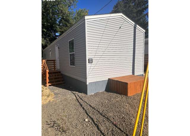 Property at 5000 NE Stephens St #40, Roseburg, OR 97470, 2 beds, 1 bath