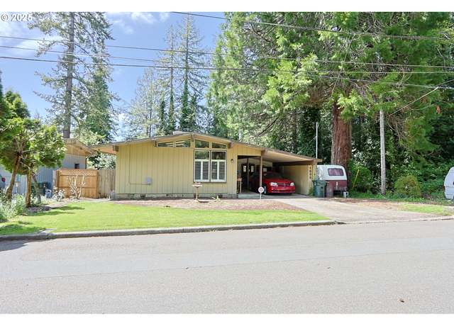 Property at 1695 N 17th St, Coos Bay, OR 97420, 4 beds, 2 baths
