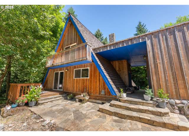 Property at 12511 SW Bell Rd, Sherwood, OR 97140, 2 beds, 2 baths