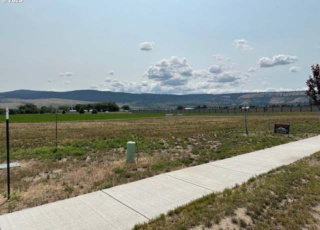 Property at 10703 Greg Ln, Island City, OR 97850