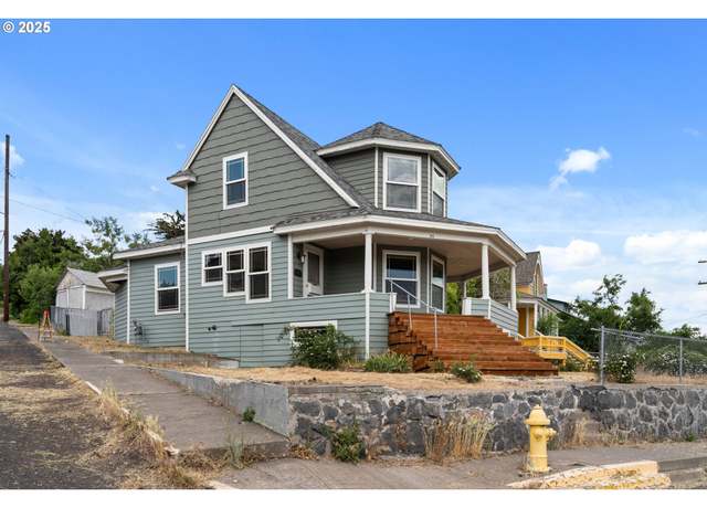 Property at 65 Pine St, Klamath Falls, OR 97601, 3 beds, 2 baths
