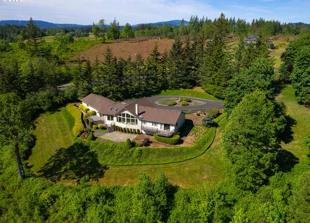 Property at 5410 W St, Washougal, WA 98671, 2 beds, 2.5 baths