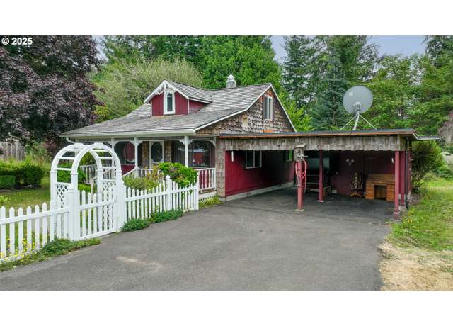 Property at 37564 Labiske Ln, Astoria, OR 97103, 2 beds, 1 bath