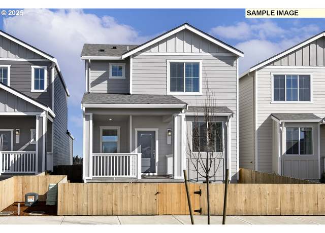 Property at 1255 Parkside Ave, Woodburn, OR 97071, 3 beds, 2.5 baths