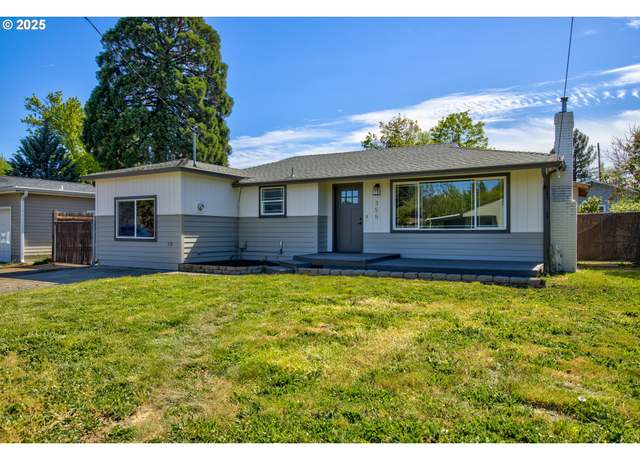 Property at 355 W Berdine St, Roseburg, OR 97471, 3 beds, 1 bath