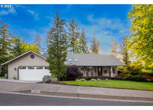 Property at 2610 Park Forest Dr, Eugene, OR 97405, 4 beds, 3 baths