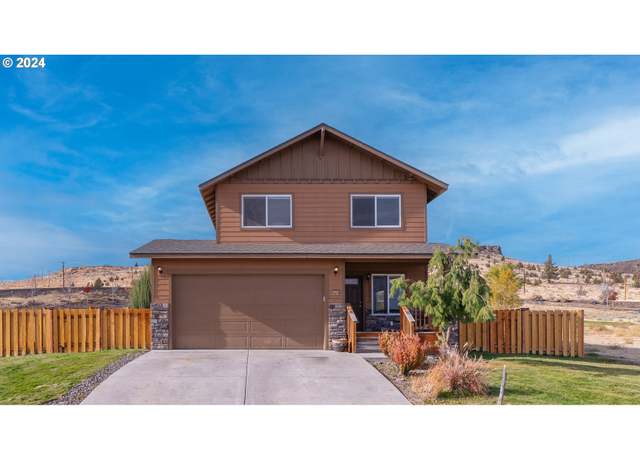 Property at 421 Little Lake Rd, Maupin, OR 97037, 3 beds, 3.5 baths