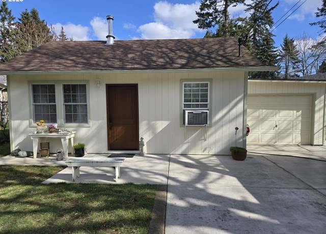 Property at 5104 SE 109th Ave, Portland, OR 97266, 3 beds, 1 bath