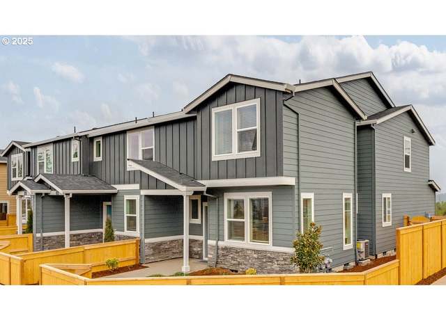 Property at 17028 SW Norway Ln, Tigard, OR 97140, 3 beds, 2.5 baths