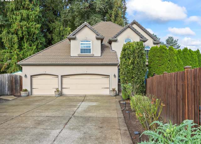 Property at 1847 N Teakwood Cir, Canby, OR 97013, 4 beds, 2.5 baths