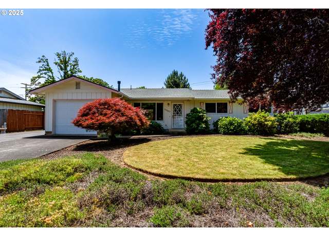 Property at 33582 Paiute Ln, Eugene, OR 97408, 3 beds, 1 bath
