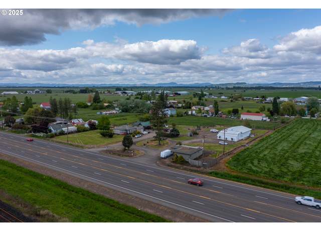 Property at 91992 S Highway 99, Junction City, OR 97448, 6 beds, 4 baths