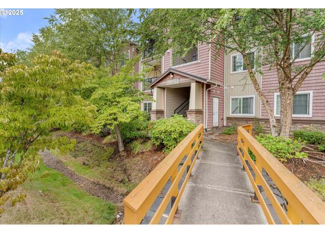 Property at 10664 NE Holly St #104, Hillsboro, OR 97006, 2 beds, 2 baths