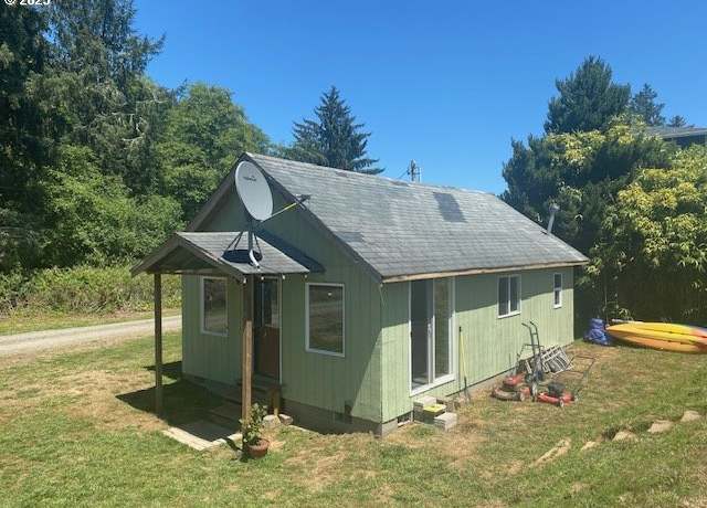 Property at 320 S Drift Creek Rd, Lincoln City, OR 97367, 1 bed, 0.5 baths