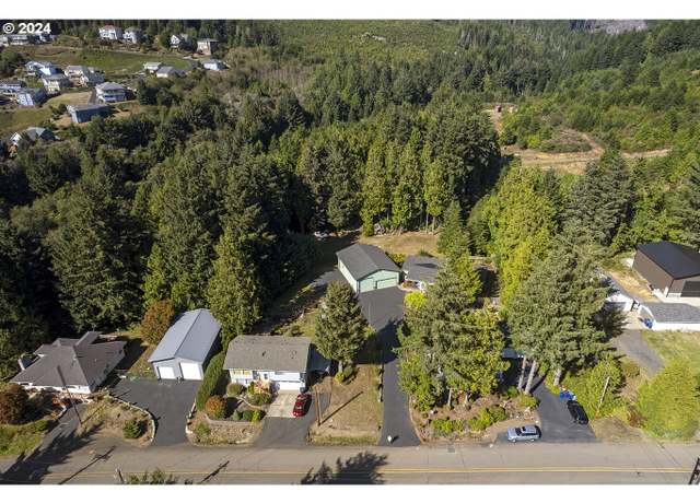 Property at 619 Collins St, Depoe Bay, OR 97341, 3 beds, 2 baths