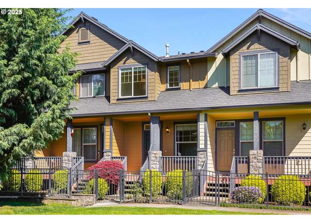 Property at 1422 NE Redspire Ln, Hillsboro, OR 97124, 2 beds, 2.5 baths