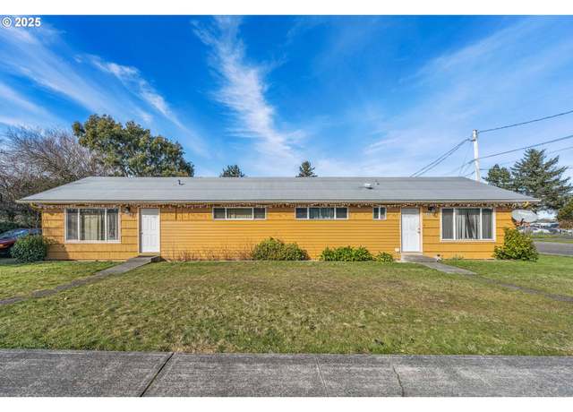 Property at 312/304 S Marple St, Coos Bay, OR 97420, 8 beds, 4 baths