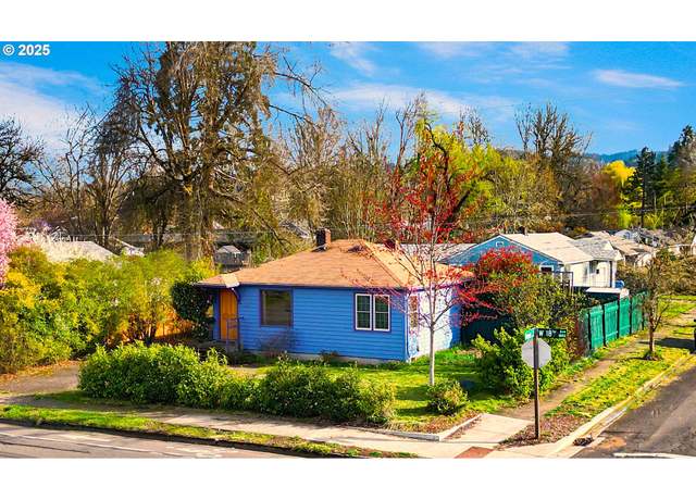 Property at 1890 W 18th Ave, Eugene, OR 97402, 2 beds, 2 baths