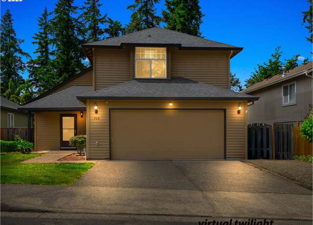 Property at 708 Warren St, Oregon City, OR 97045, 3 beds, 2.5 baths