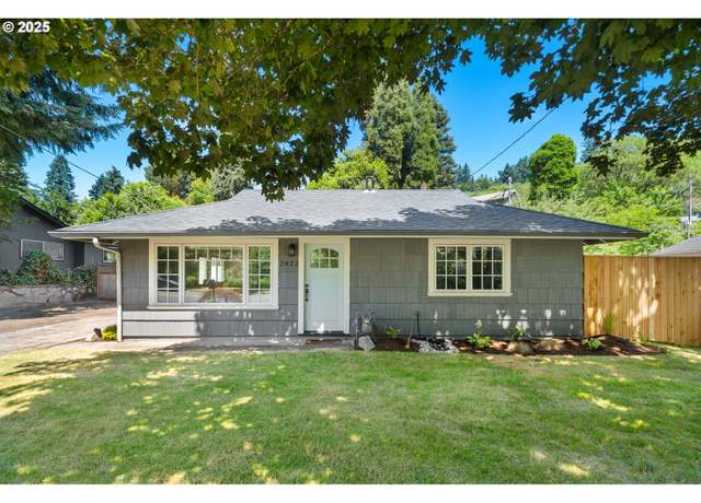 Property at 2822 NE Fremont Dr, Portland, OR 97220, 2 beds, 1 bath