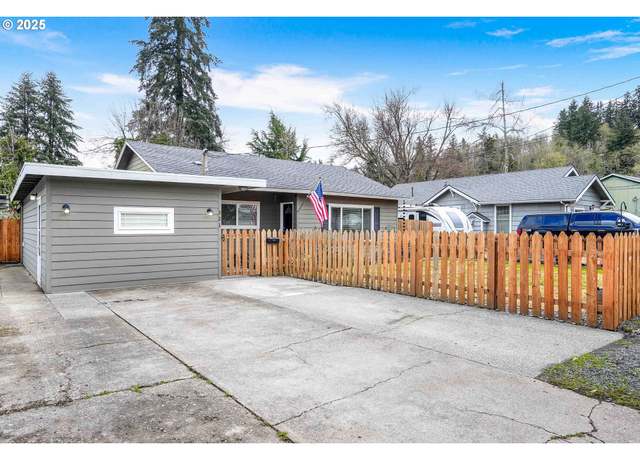 Property at 321 Koons St, Silverton, OR 97381, 3 beds, 1 bath