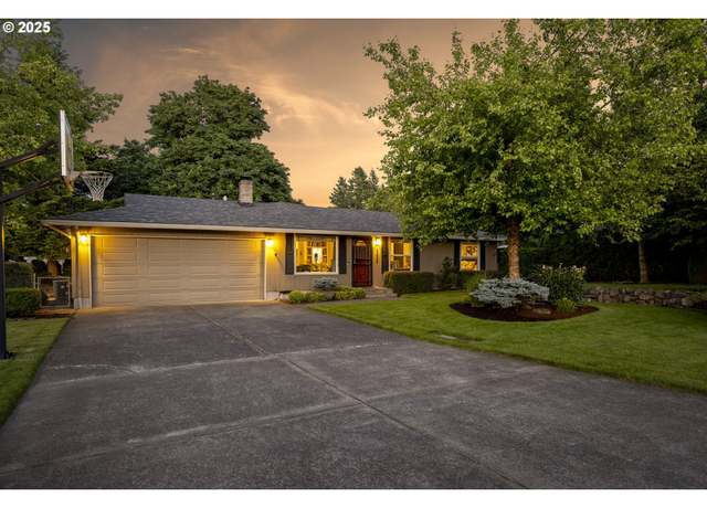 Property at 6234 SE 140th Ave, Portland, OR 97236, 3 beds, 2.5 baths